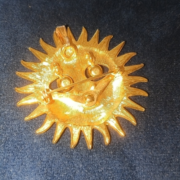 Vintage Gold TONE Sun Brooch - Picture 4 of 5